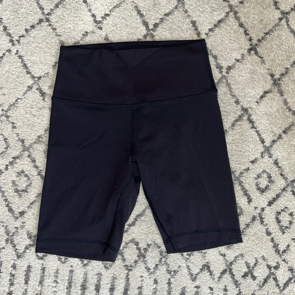 Wunder Train High Rise Short 8”